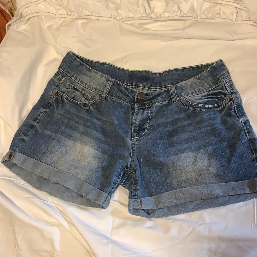 Exclusive of Decoration Jean shorts size 17